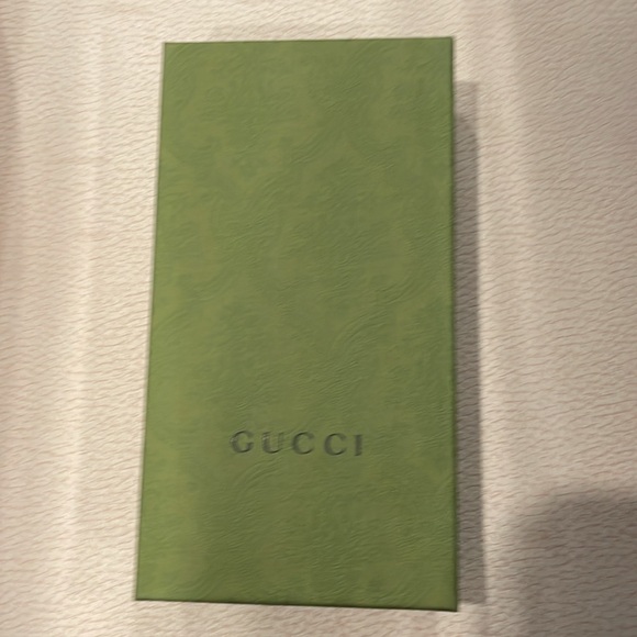 New Gucci Long Red Leather Wallet. - Picture 12 of 14